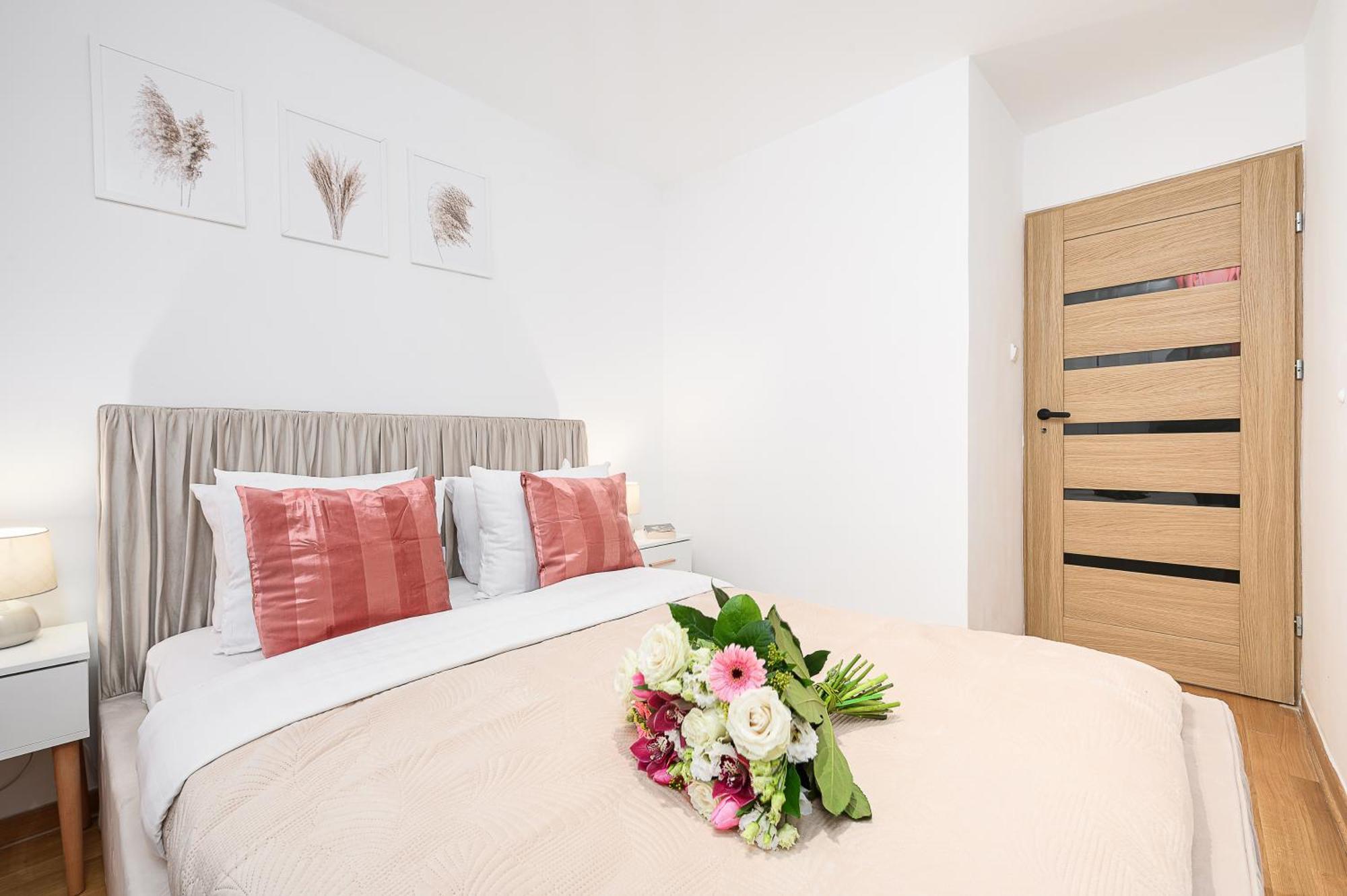 Lumina Apartment Opposite The Palace Of Culture And Science 华沙 外观 照片